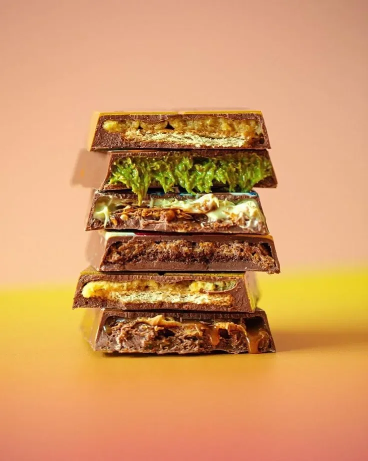 A stack of Fix chocolate squares